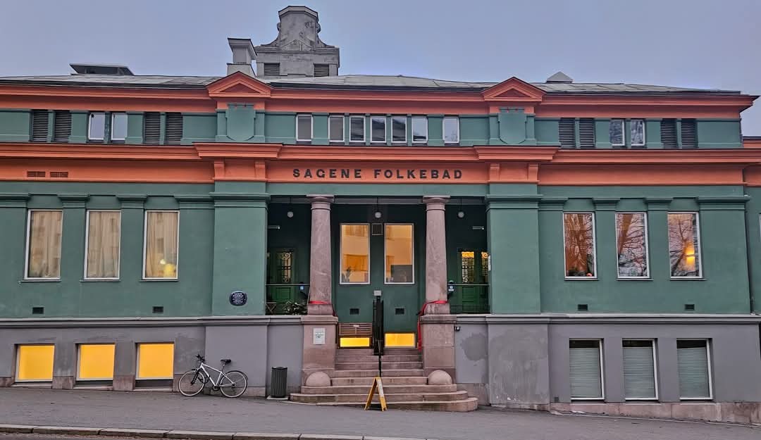 Nakenhet med historisk sus